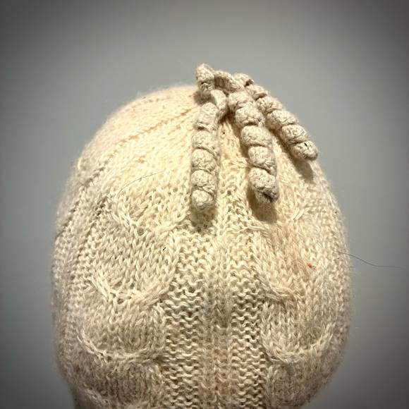 Hand Made from Peru, Beanie and Scarf Set - Picture 4 of 4